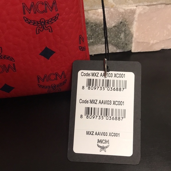 🎁 MCM Visetos Coated Canvas Pouch - Picture 11 of 16